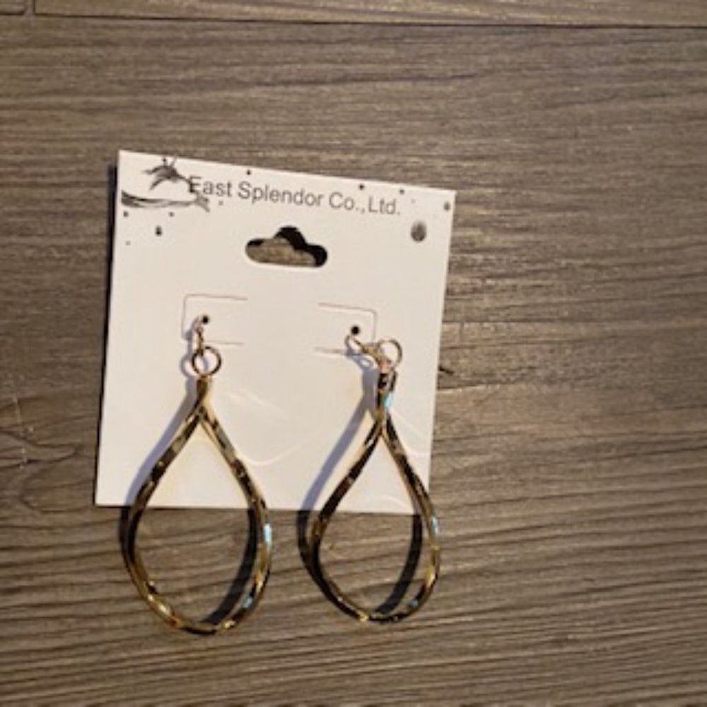 Earring Bundle - Picture 4 of 9